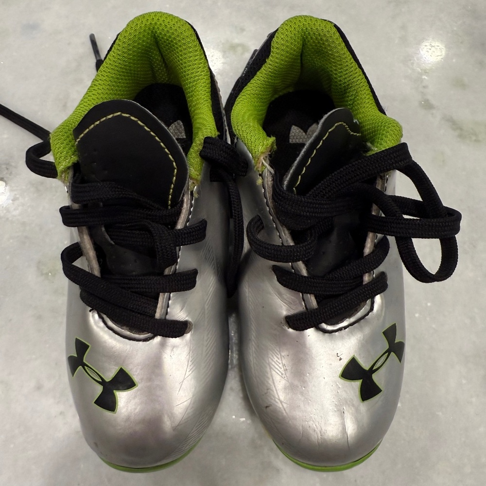 Kids Under Armour Baby Soccer Baseball Cleats Spikes Size 8 Little Kids